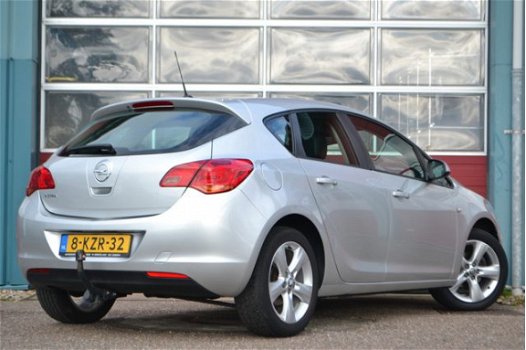 Opel Astra - 1.4 Cosmo 5-DRS CLIMA - 1