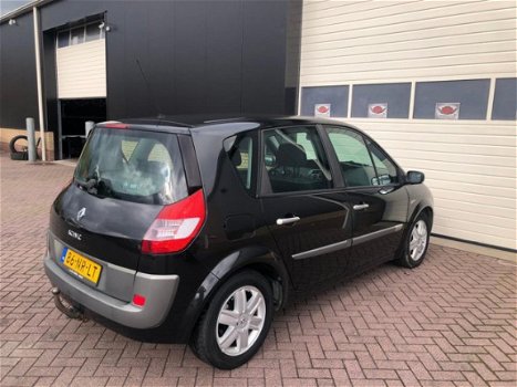 Renault Scénic - 2.0-16V Dynamique Comfort AIRCO/trekhaak/elek ramen voor en achter - 1