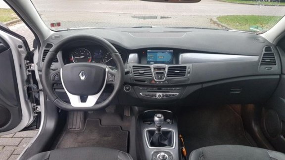 Renault Laguna Estate - 2.0 16V T 205 GT - 1