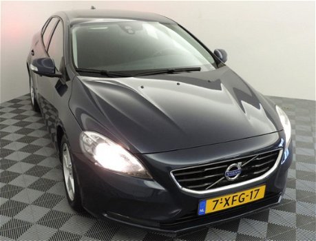 Volvo V40 - 1.6 D2 Momentum Business - 1