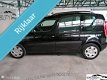 Skoda Roomster - 1.6-16V Style, Trekhaak, Climate Control - 1 - Thumbnail