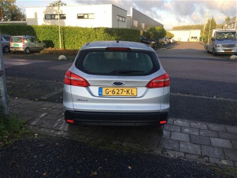 Ford Focus - parkeersensoren / PDC / navi / - 1