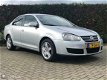 Volkswagen Jetta - 1.6 Comfortline CRUISE GROOT NAVI 168000km - 1 - Thumbnail