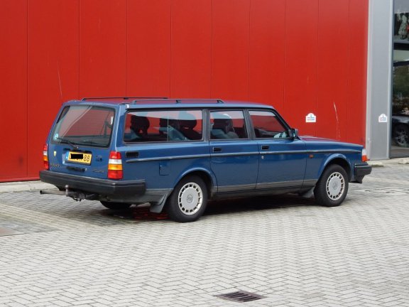 Moie Volvo 240 Polar 2.3 uit 1992 - Afbeelding 3