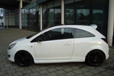 Opel Corsa - 1.2-16V Sport OPC LINE AIRCO AUX