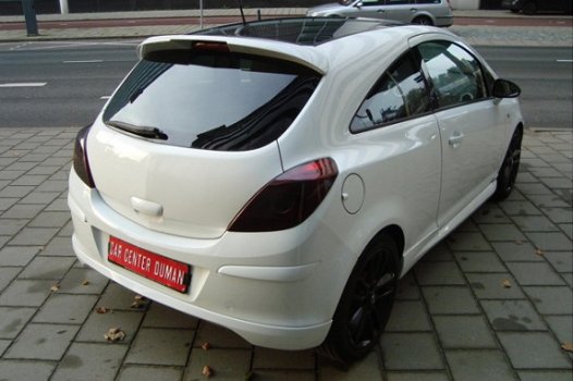 Opel Corsa - 1.2-16V Sport OPC LINE AIRCO AUX - 1