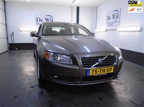 Volvo S80 - 3.2 Momentum uitv. incl. NAVI. in ZEER NETTE STAAT NWE APK/GARANTIE - 1