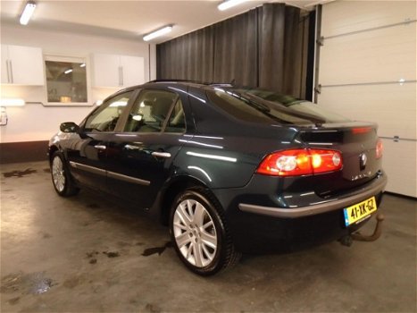 Renault Laguna - 1.6-16V Tech Line incl. NAVI./OPEN DAK /XENON ZEER NETJES incl. NWE APK/GARANTIE - 1