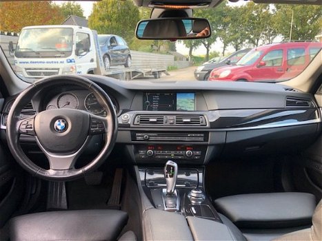 BMW 5-serie Touring - 528i(3.0 6 Cyl.) High EXE Aut8/ECC/19