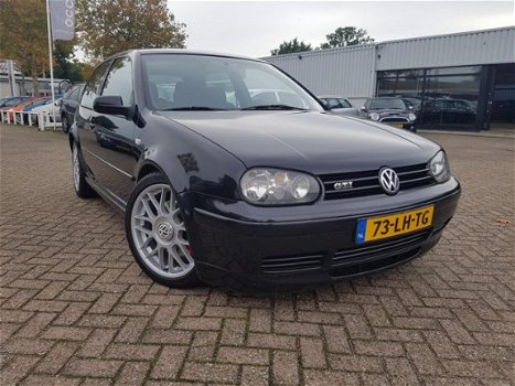 Volkswagen Golf - 1.8-20V Turbo GTI 25 JAHRE - 1