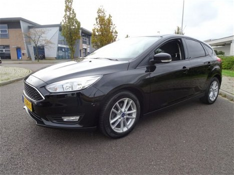 Ford Focus - 1.0 Business Edition Active park assit / Sync / Stuurverwarming / Navi - 1