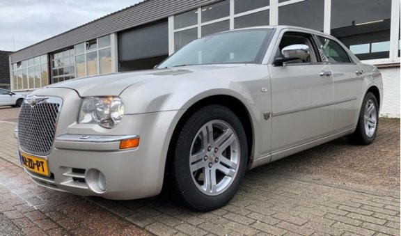 Chrysler 300C - 3.0 V6 CRD 2e Eigenaar Perfecte staat - 1