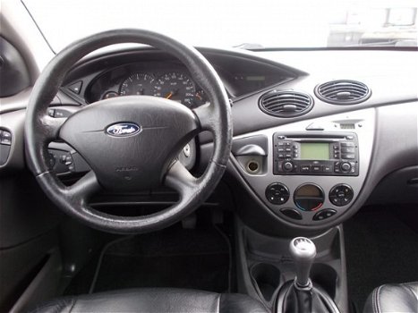 Ford Focus - 1.6-16V Futura ( APK 27-01-2020 ) - 1