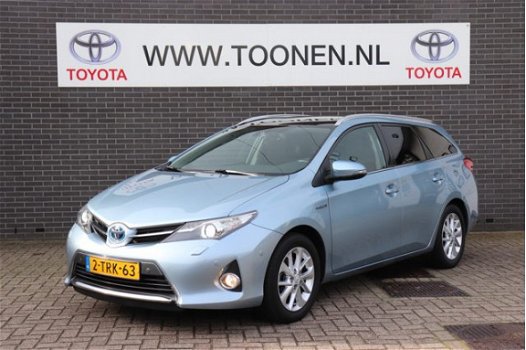 Toyota Auris - TS 1.8 Hybrid Lease+ Xenon-Navigatie-Panoramadak - 1