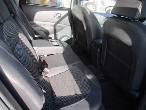 Nissan Qashqai - 2.0 ACENTA incl. set winterwielen - 1