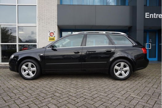 Audi A4 Avant - 2.0 TDI Pro Line Business automaat / trekhaak - 1