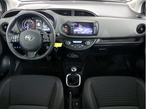 Toyota Yaris - 1.0 VVT-i Design, 1e eigenaar, Climate, Safety Sense, Parkeercamera, Fabrieksgarantie - 1