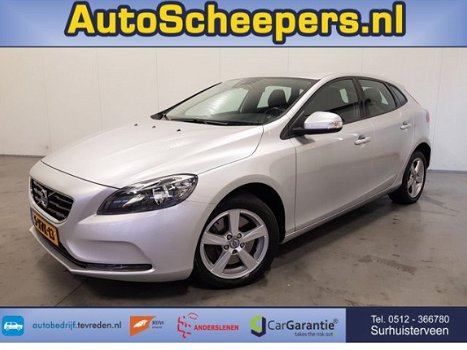 Volvo V40 - 2.0 D4 Kinetic NAVI/CRUISE/CLIMA/TREKHAAK - 1