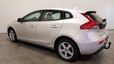 Volvo V40 - 2.0 D4 Kinetic NAVI/CRUISE/CLIMA/TREKHAAK