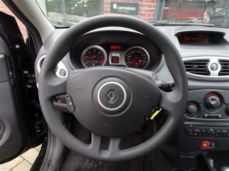 Renault Clio - 1.5 dCi Authentique - 1