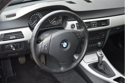 BMW 3-serie - 316i Black & Silver Line I Airco I Sport velgen I Dealer onderhouden - 1