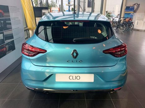 Renault Clio - 1.0 TCe Zen 1500 euro korting op deze voorraad Clio - 1