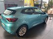 Renault Clio - 1.0 TCe Zen 1500 euro korting op deze voorraad Clio - 1 - Thumbnail