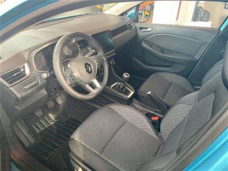 Renault Clio - 1.0 TCe Zen 1500 euro korting op deze voorraad Clio - 1