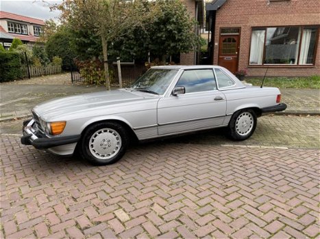 Mercedes-Benz SL-klasse - 560 SL - 1