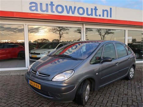 Citroën Xsara Picasso - 1.8i-16V Différence - 1