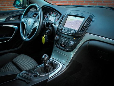 Opel Insignia - 1.4 T EcoFLEX Business+ Navigatie / Comfortstoelen / - 1