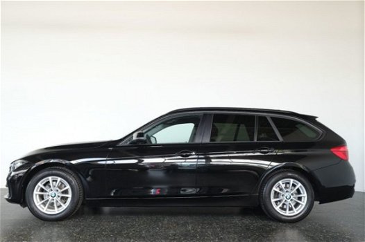 BMW 3-serie Touring - 318d Led / Navi - 1