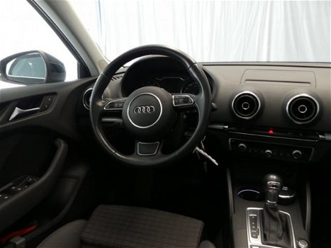 Audi A3 Sportback - 1.4 TFSI Ambition Sport Pano Navi | Clima | Xenon | Panodak | Lm velgenz enz - 1