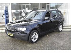 BMW X3 - 2.5i Executive YOUNGTIMER