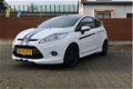 Ford Fiesta - 1.6-16V Metal 140 PK , Sport onderstel, FULL ST uitgevoerd - 1 - Thumbnail