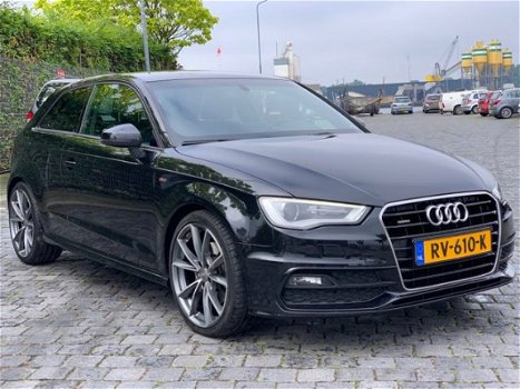 Audi A3 Sportback - 1.8 TFSI Quattro, S-Tronic, 2x S-Line, 19 inch, B&O, Xenon/Led - 1