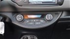 Toyota Yaris - 1.5 HYBRID NAVI CRUISE NL-AUTO - 1 - Thumbnail