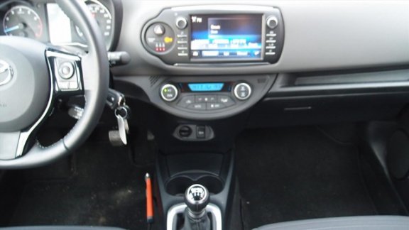 Toyota Yaris - 1.5VVT-i CRUISE CAMERA NL-AUTO - 1