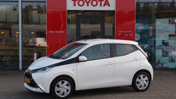 Toyota Aygo - 5DRS X-PLAY CAMERA NL-AUTO - 1