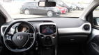 Toyota Aygo - 1.0 VVT-I 5DRS X-PLAY NL-AUTO - 1 - Thumbnail