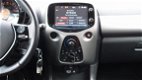 Toyota Aygo - 1.0 VVT-I 5DRS X-PLAY NL-AUTO - 1 - Thumbnail