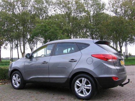 Hyundai ix35 - 2.0i 4WD AUT. Business Edition NAVI+TREKH - 1