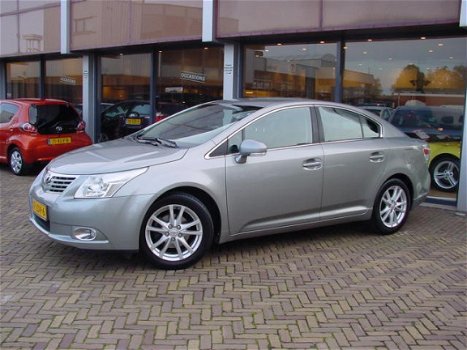 Toyota Avensis - 1.8 VVTi Business - 1