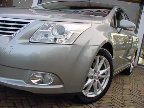 Toyota Avensis - 1.8 VVTi Business - 1