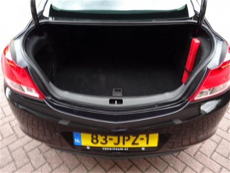 Opel Insignia - 1.8 Edition - 1