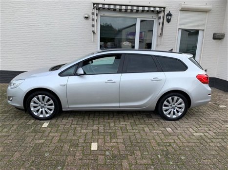 Opel Astra Sports Tourer - 1.4 Turbo Cosmo / Navi/ Cruise Control/ Stoelverwarming/ PDC - 1