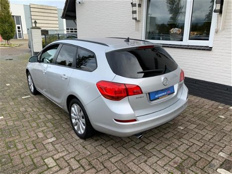 Opel Astra Sports Tourer - 1.4 Turbo Cosmo / Navi/ Cruise Control/ Stoelverwarming/ PDC - 1