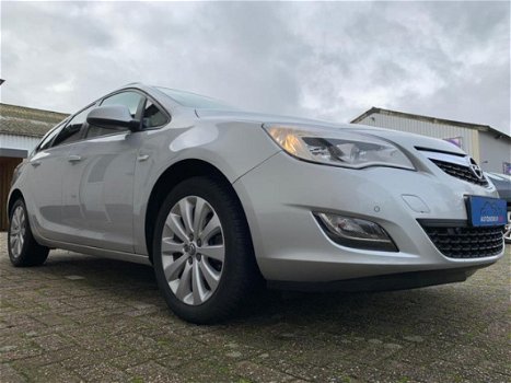 Opel Astra Sports Tourer - 1.4 Turbo Cosmo / Navi/ Cruise Control/ Stoelverwarming/ PDC - 1