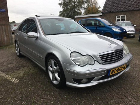 Mercedes-Benz C-klasse - 320 Avantgarde Origineel AMG pakket Youngtimer - 1