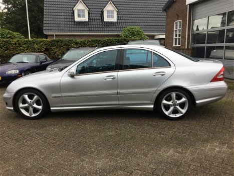 Mercedes-Benz C-klasse - 320 Avantgarde Origineel AMG pakket Youngtimer - 1